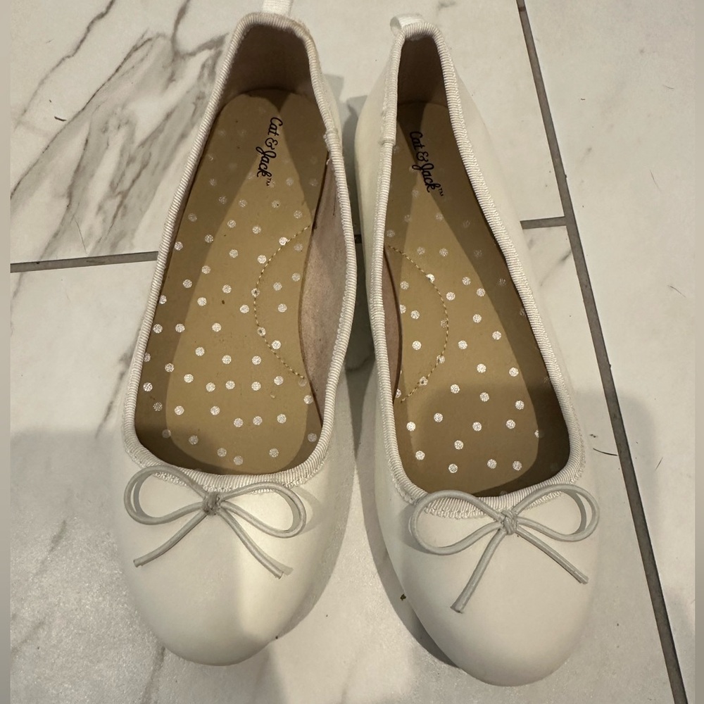Cat & Jack white ballet flats LIKE NEW